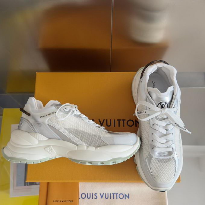 Louis Vuitton Sneakers Wmns ID:20250217-116